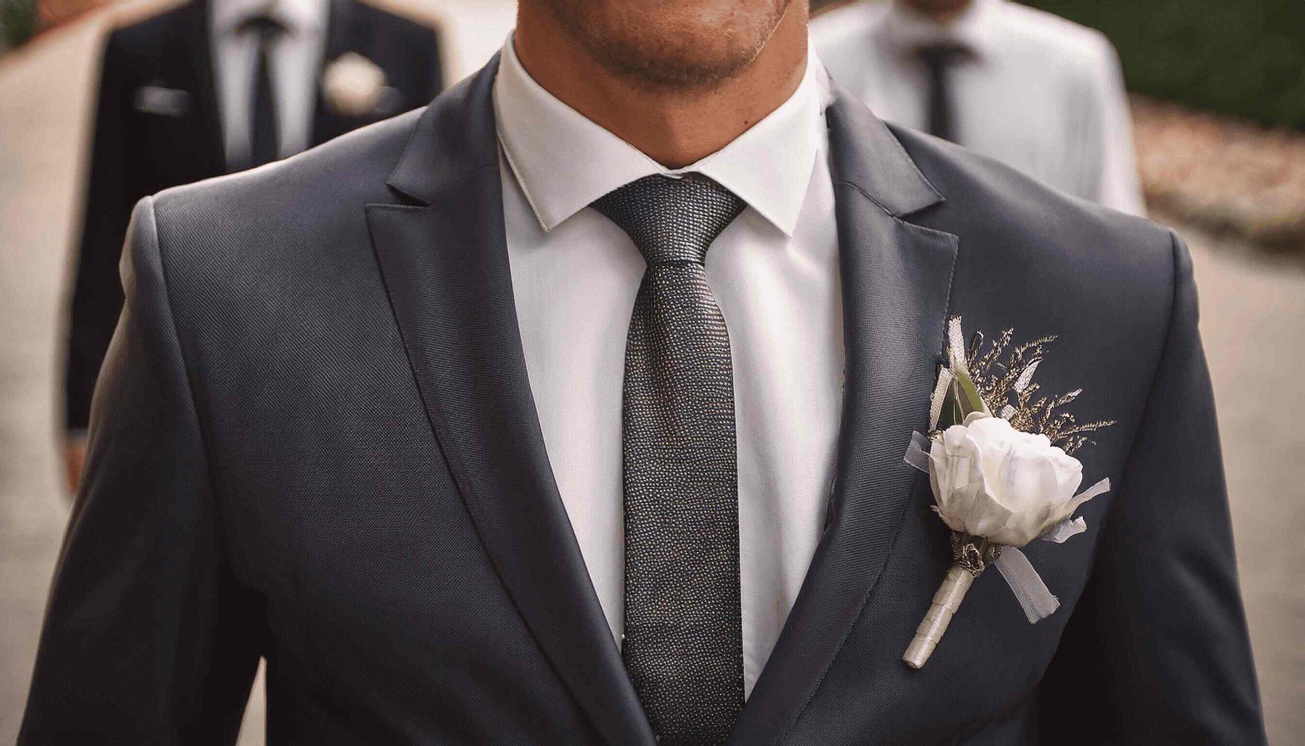 groom and his groomsmen