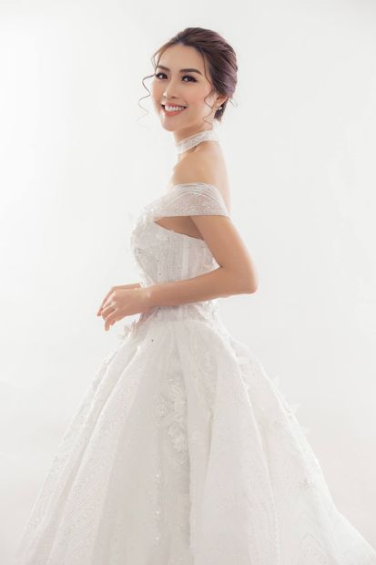 Custom wedding dress by ATL Tailor
