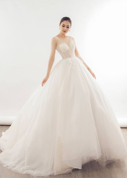 Custom wedding dress by ATL Tailor
