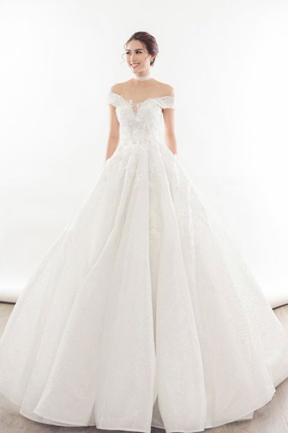 Custom wedding dress by ATL Tailor