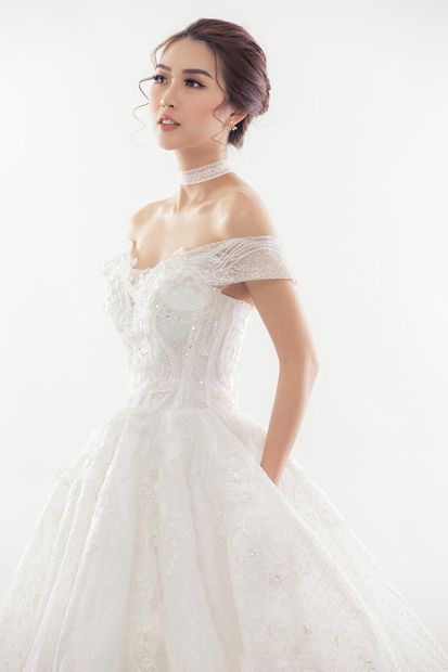 Custom wedding dress by ATL Tailor