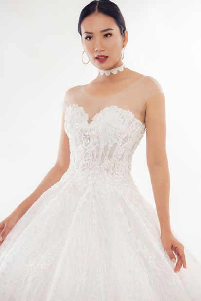 Custom wedding dress by ATL Tailor